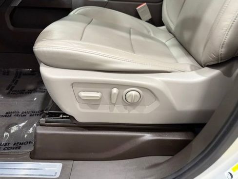 Used 2020 GMC Sierra 1500 SLT w/ SLT Premium Plus Package image 14