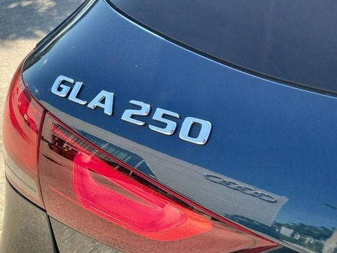 Used 2021 Mercedes-Benz GLA 250 image 8
