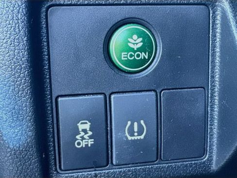 Used 2018 Honda HR-V EX image 11