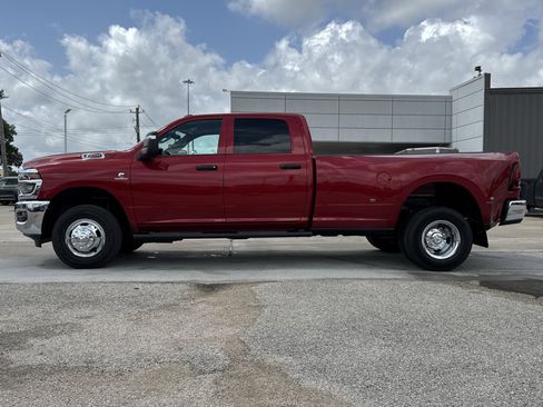New 2026 RAM 3500 Tradesman AWD/4WD image 7