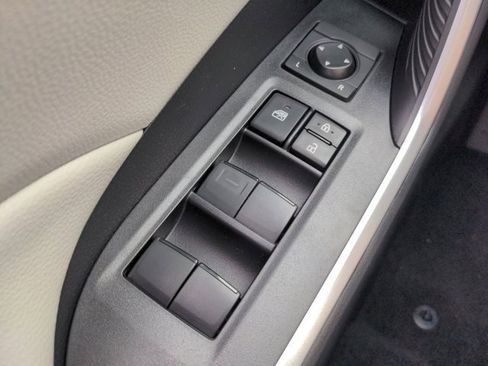 Used 2021 Toyota RAV4 XLE image 22