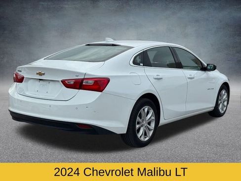 Used 2024 Chevrolet Malibu LT image 3