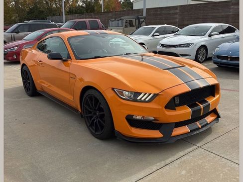 Used 2018 Ford Mustang Shelby GT350 w/ Convenience Package image 1