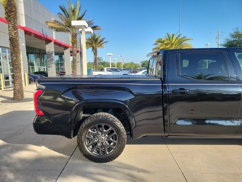 Used 2023 Toyota Tundra Platinum image 6