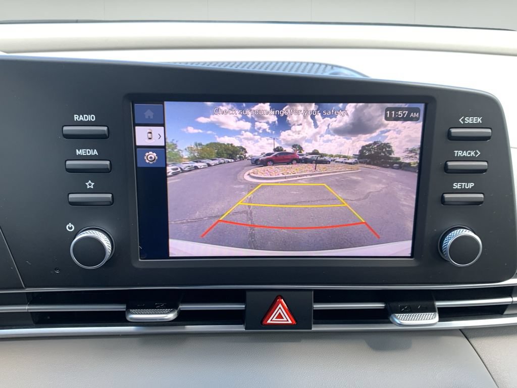 Certified 2026 Hyundai Elantra SE FWD image 28