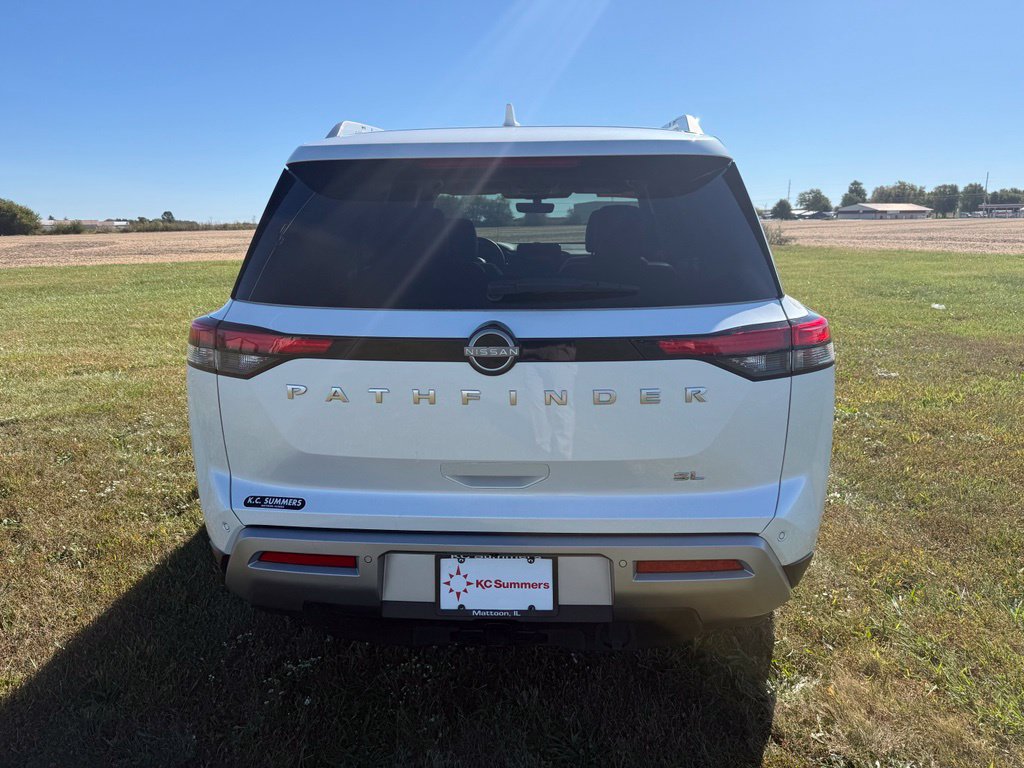 Certified 2025 Nissan Pathfinder SL w/ SL Premium Package FWD image 6
