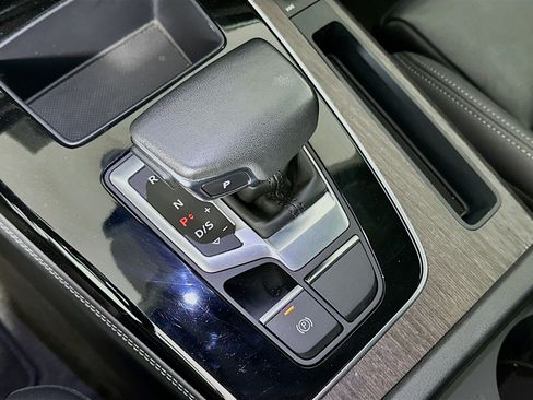 Used 2024 Audi Q5 2.0T Premium Plus AWD/4WD image 24