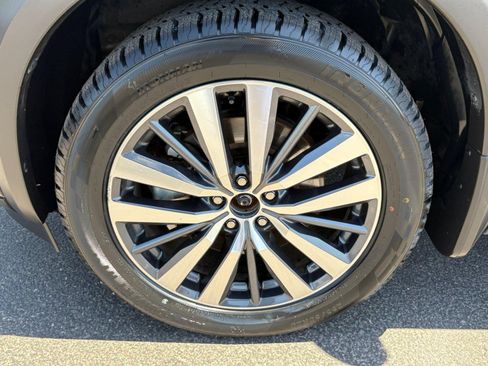 Used 2022 Nissan Pathfinder Platinum w/ Cargo Package FWD image 24