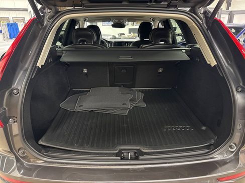 Used 2024 Volvo XC60 B5 Core w/ Climate Package image 50