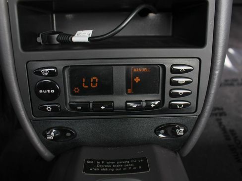 Used 2000 Porsche 911 Carrera 4 AWD/4WD image 29