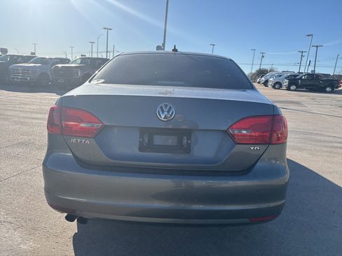 Used 2014 Volkswagen Jetta TDI image 4