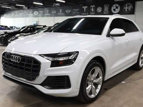 Used 2023 Audi Q8 Premium w/ Convenience Package image 1
