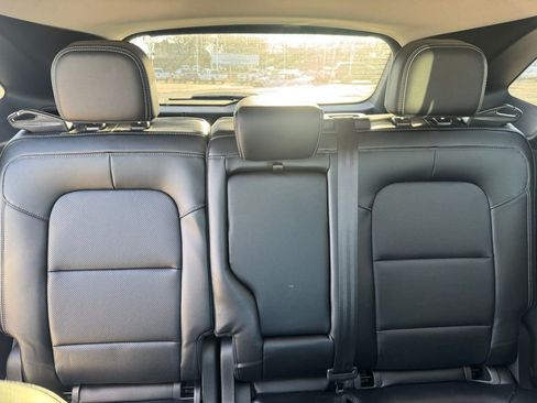 Used 2022 Ford Escape SEL image 9