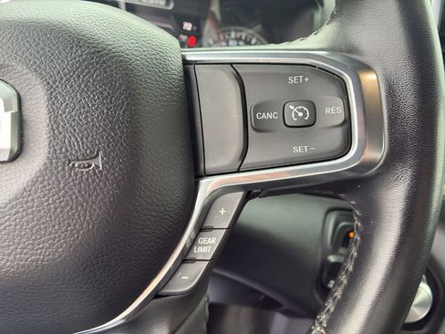 Used 2024 RAM 1500 Laramie image 19