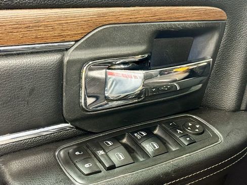 Used 2017 RAM 2500 Laramie w/ Sport Appearance Group image 19