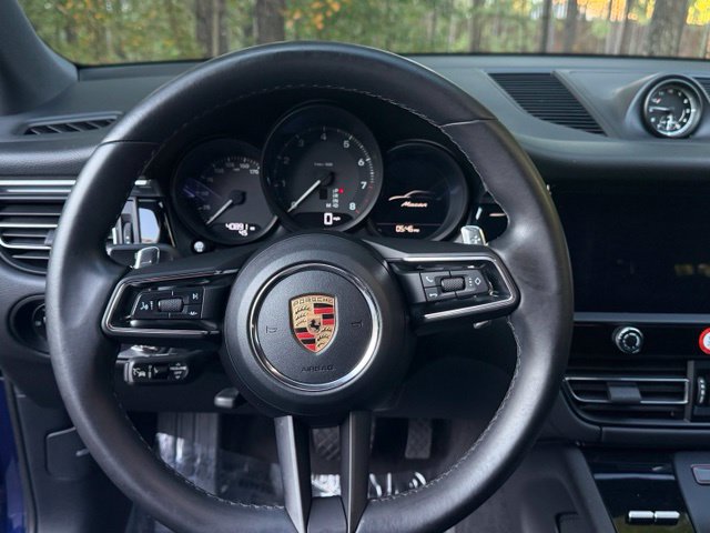 Used 2023 Porsche Macan AWD/4WD image 19