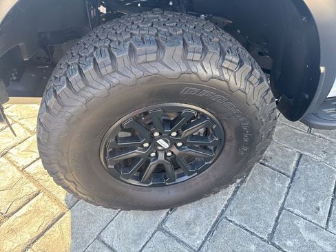 Used 2025 Ford F150 Raptor image 4