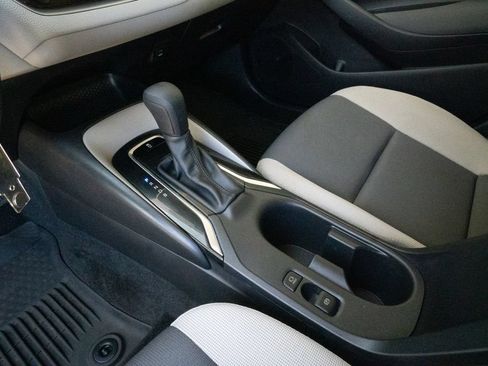 Used 2024 Toyota Corolla LE FWD image 10