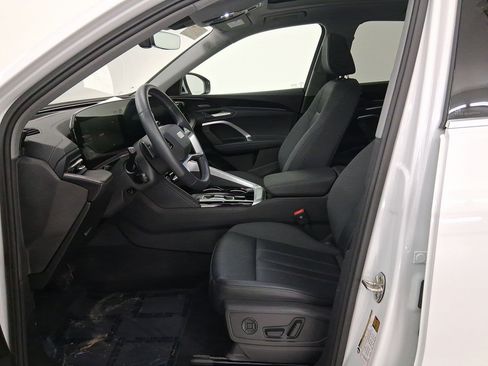 Used 2025 Audi Q5 Premium Plus w/ Premium Plus image 5