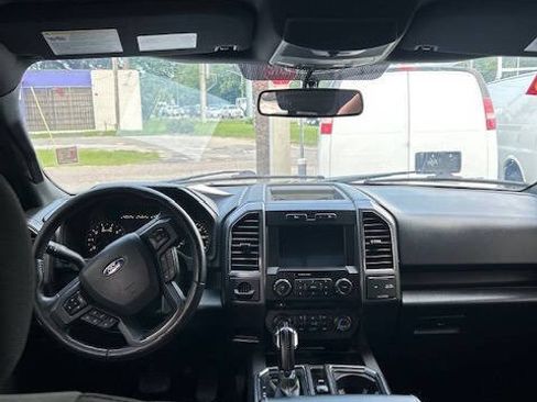 Used 2018 Ford F150 XLT w/ Equipment Group 302A Luxury RWD image 21