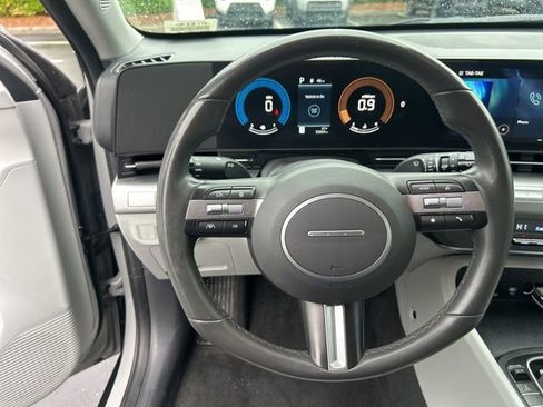 Used 2024 Hyundai Kona SEL AWD/4WD image 20