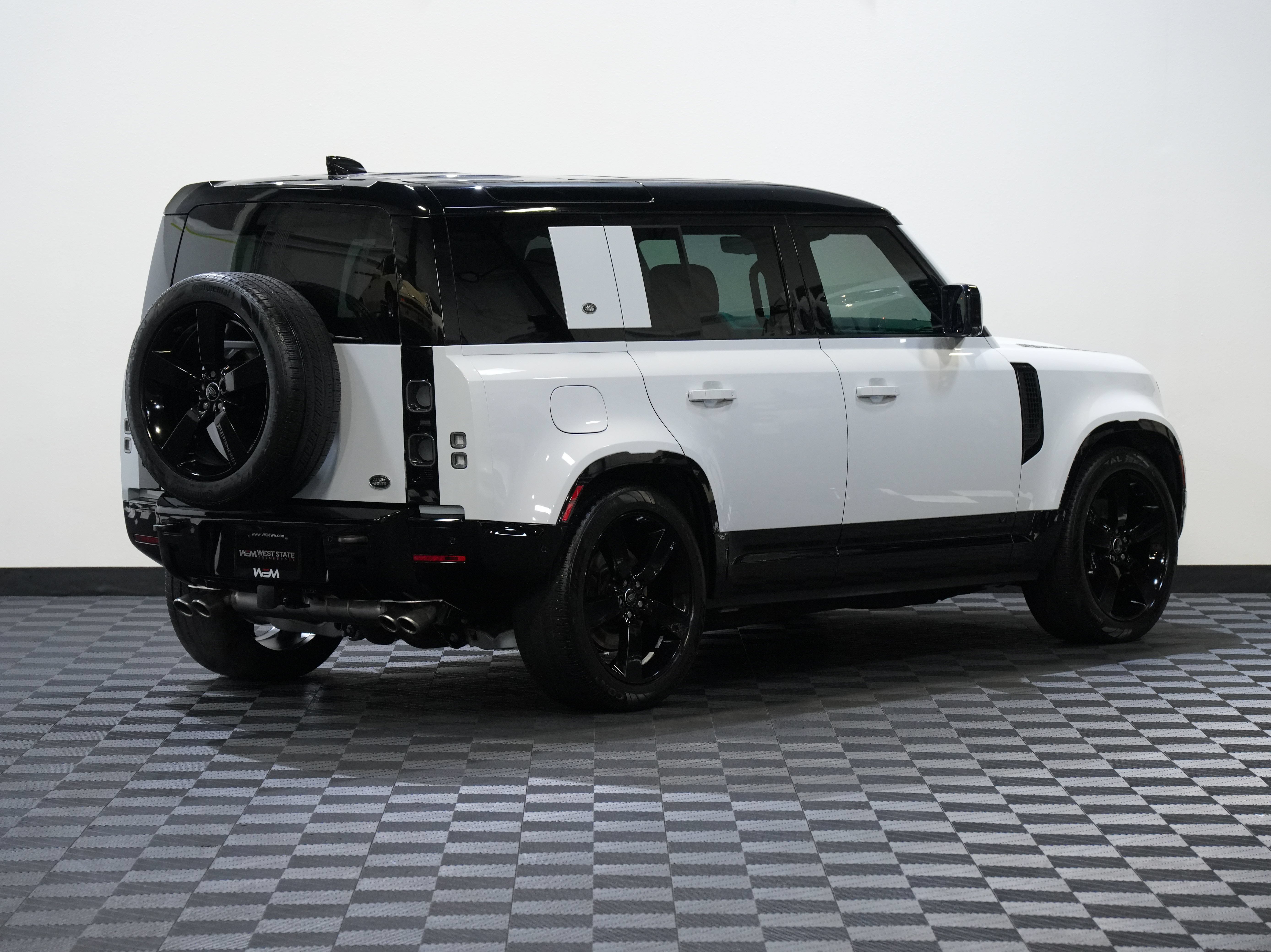Used 2022 Land Rover Defender 110 V8 AWD/4WD image 6