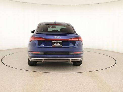 Certified 2022 Audi e-tron Premium image 5