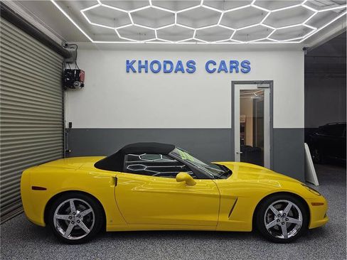 Used 2008 Chevrolet Corvette Convertible w/ Preferred Equipment Group image 5