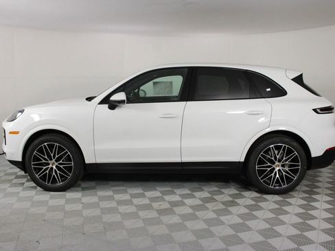 New 2026 Porsche Cayenne image 2