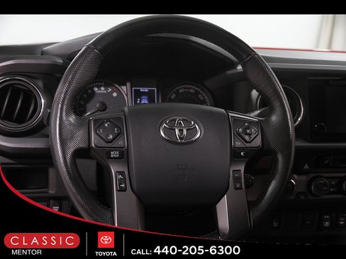 Certified 2018 Toyota Tacoma TRD Off-Road w/ TRD Premium Off Road Package AWD/4WD image 7