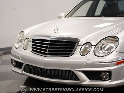 Used 2007 Mercedes-Benz E 63 AMG Sedan image 19