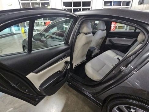 Used 2025 MAZDA MAZDA3 s image 33