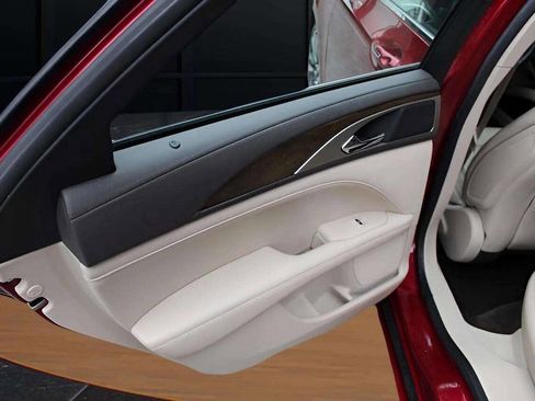 Used 2017 Lincoln MKZ Reserve image 22