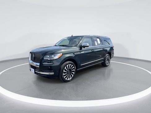 Used 2022 Lincoln Navigator L Black Label AWD/4WD image 4