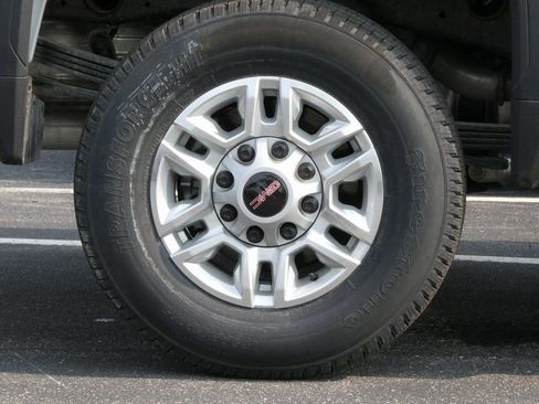 New 2025 GMC Sierra 2500 SLE w/ SLE Value Package; AWD/4WD image 23