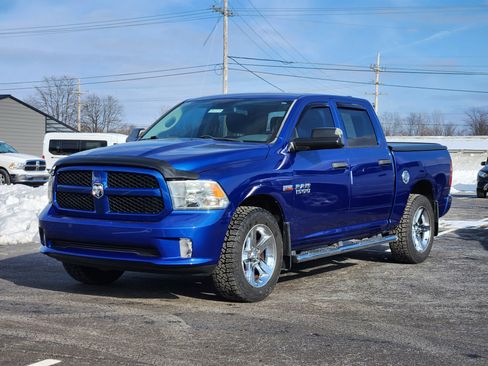 Used 2015 RAM 1500 Express image 12