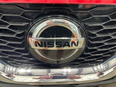 Used 2020 Nissan Rogue Sport SV FWD image 23