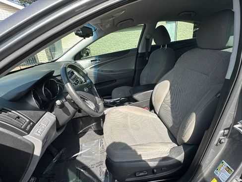 Used 2013 Hyundai Sonata GLS w/ Popular Equipment Pkg FWD image 12