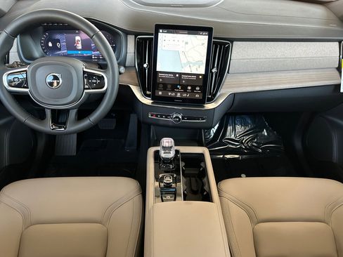 New 2026 Volvo XC90 T8 Plus image 11