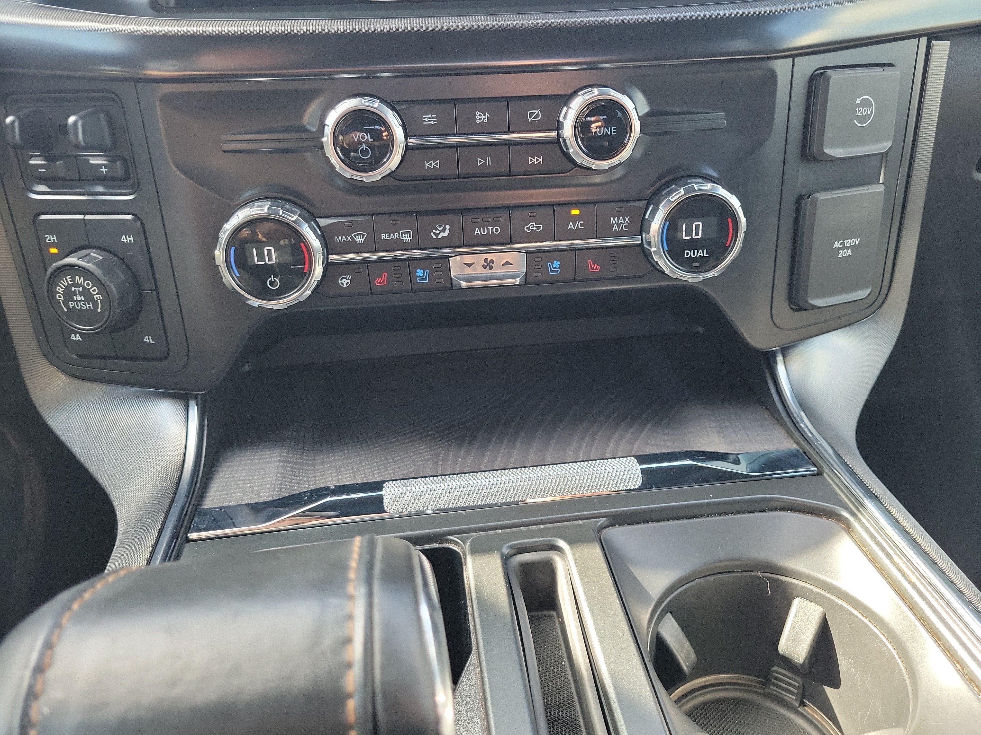 Used 2021 Ford F150 Platinum w/ Equipment Group 701A High AWD/4WD image 31