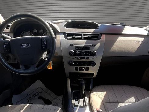 Used 2008 Ford Focus SE FWD image 7