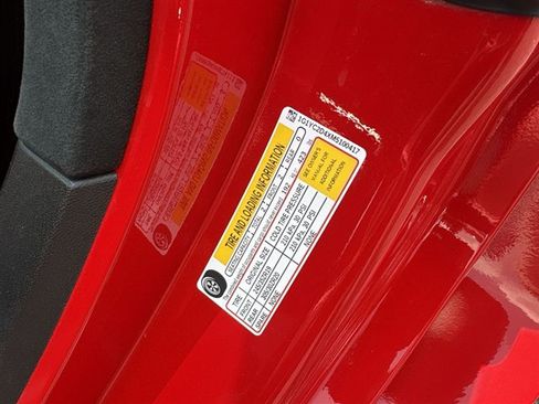 Certified 2021 Chevrolet Corvette Stingray Premium Cpe w/ Z51 Performance Package RWD image 33