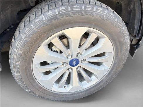 Used 2018 Ford F150 XL w/ Equipment Group 101A Mid AWD/4WD image 15