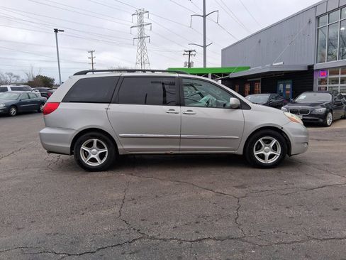 Used 2006 Toyota Sienna XLE Limited image 5