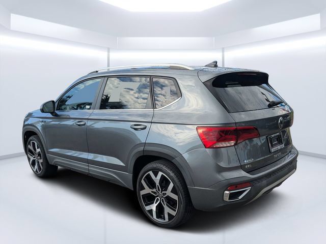 Used 2022 Volkswagen Taos SEL AWD/4WD image 5