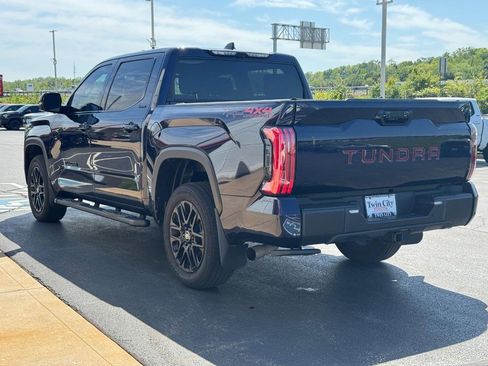 Used 2025 Toyota Tundra Limited AWD/4WD image 8