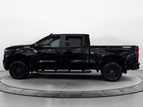 Used 2021 Chevrolet Silverado 1500 LT Trail Boss w/ Convenience Package II AWD/4WD image 3