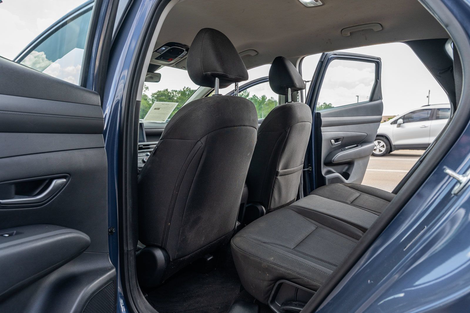 Used 2025 Hyundai Tucson SE FWD image 16