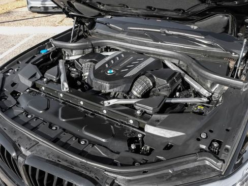 Used 2022 BMW X5 M50i w/ Executive Package image 56