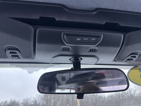 Used 2023 Jeep Gladiator Sport image 17